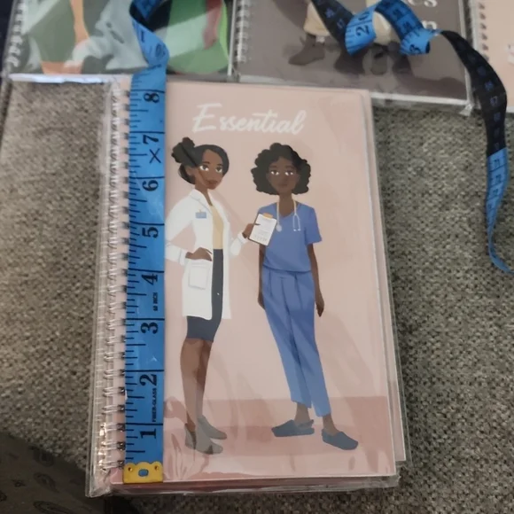 Medium sized notebook - Picture 3 of 3